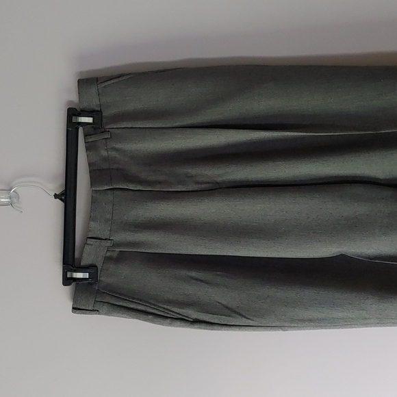 City Streets Vintage Gray Pleated Dress Pants Striped 33x30Slacks - Picture 1 of 6